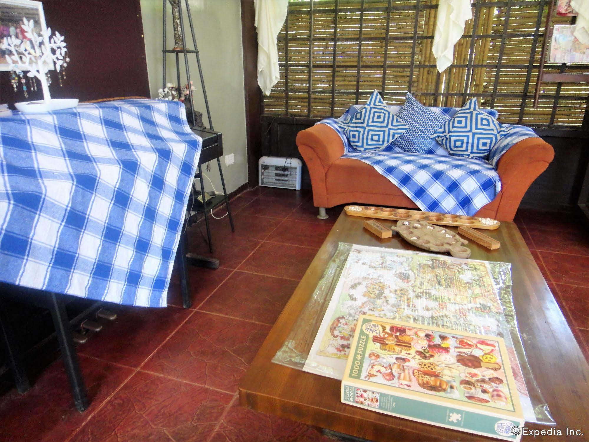 By The Bay, Jacana Bed & Breakfast Puerto Princesa Esterno foto