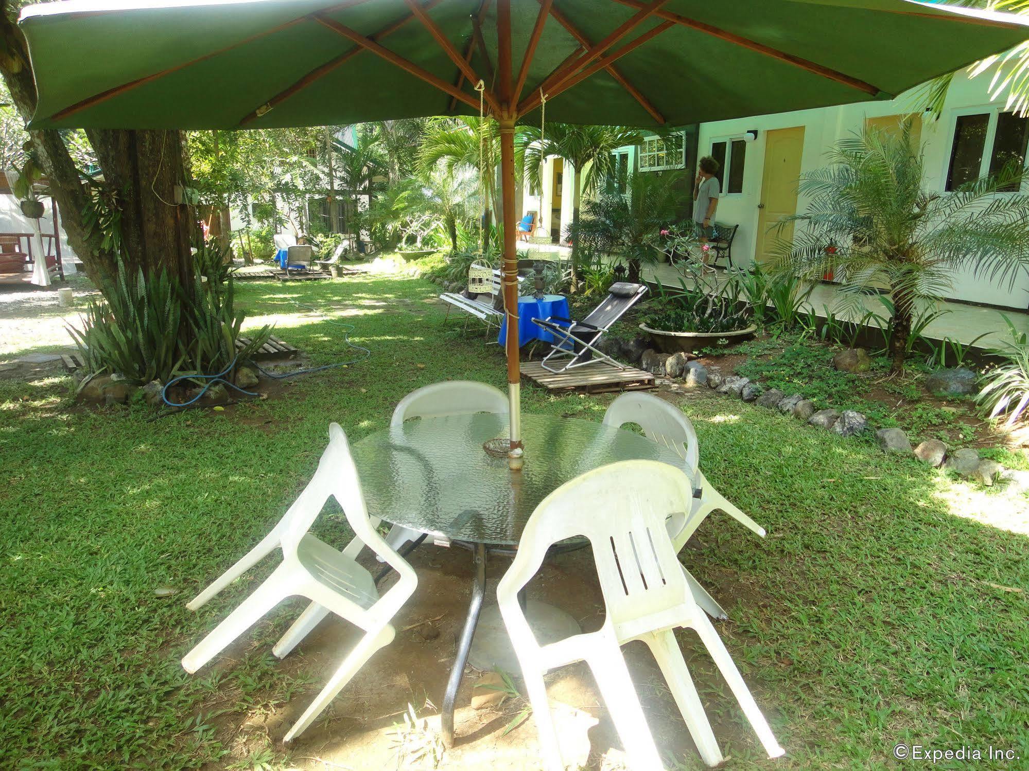 By The Bay, Jacana Bed & Breakfast Puerto Princesa Esterno foto