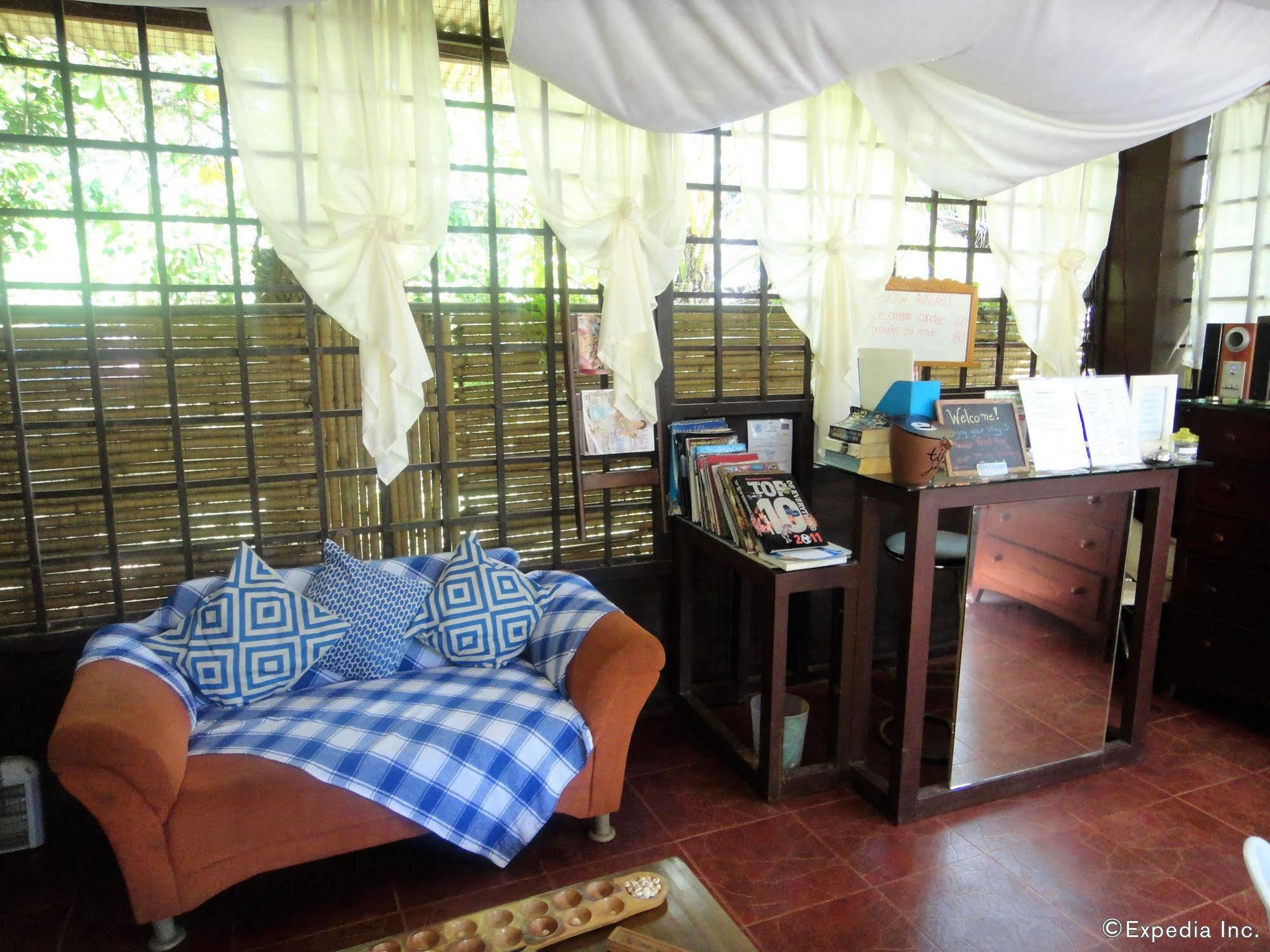 By The Bay, Jacana Bed & Breakfast Puerto Princesa Esterno foto