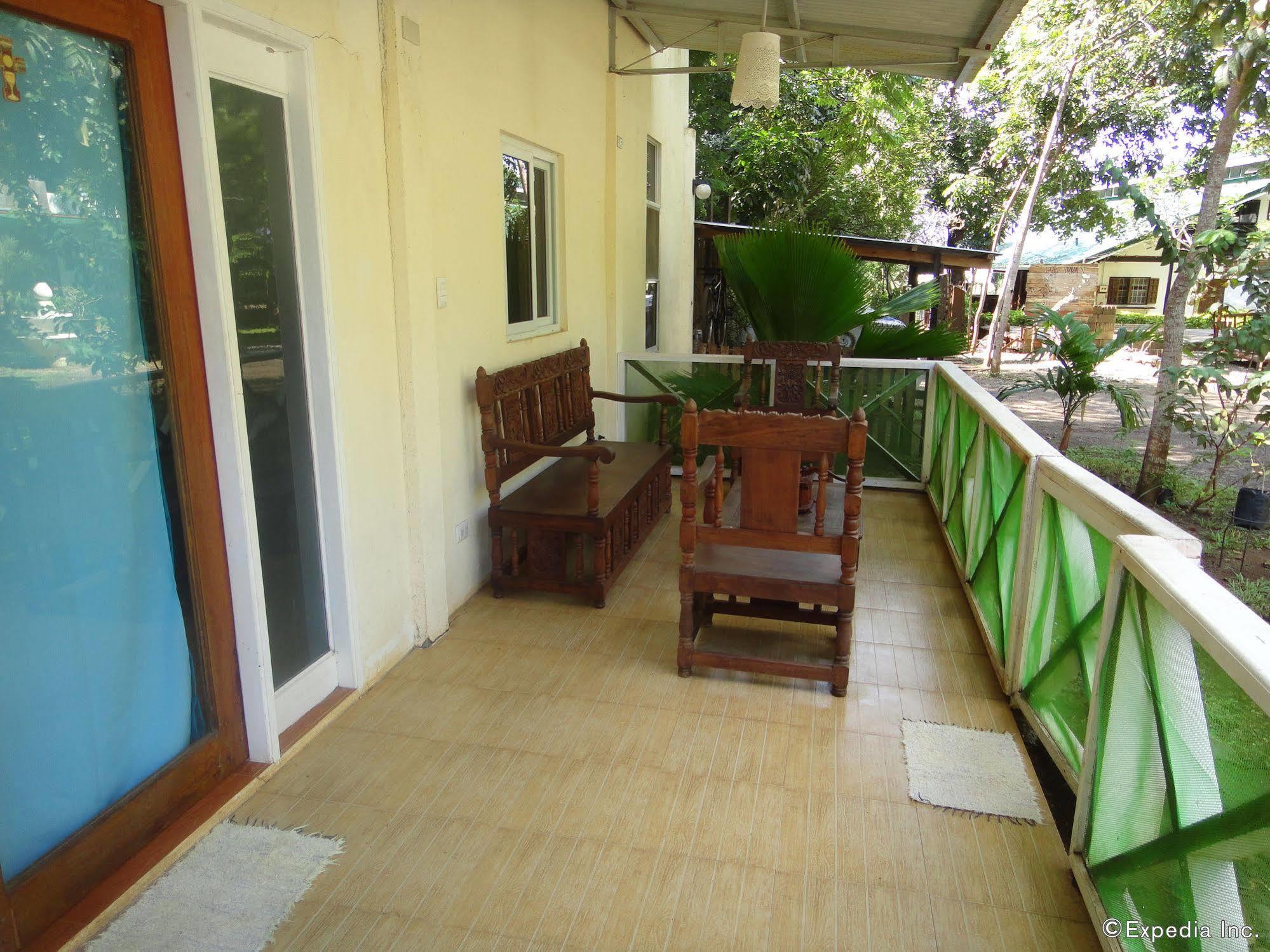 By The Bay, Jacana Bed & Breakfast Puerto Princesa Esterno foto