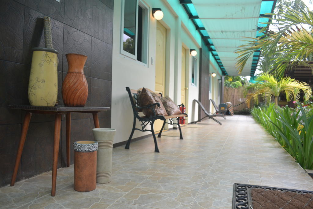 By The Bay, Jacana Bed & Breakfast Puerto Princesa Esterno foto